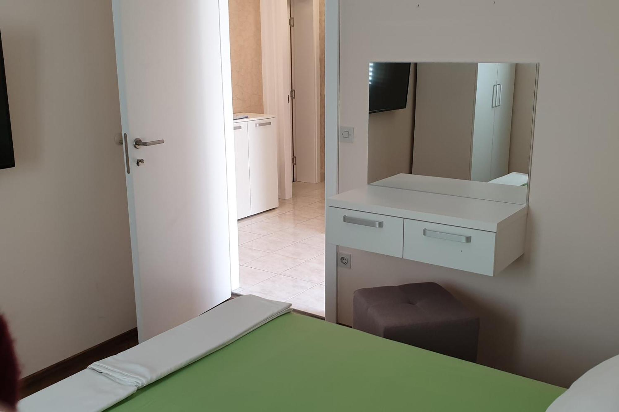 Apartments And Rooms With Parking Space Hvar - 15378 Hvar Town Rom bilde